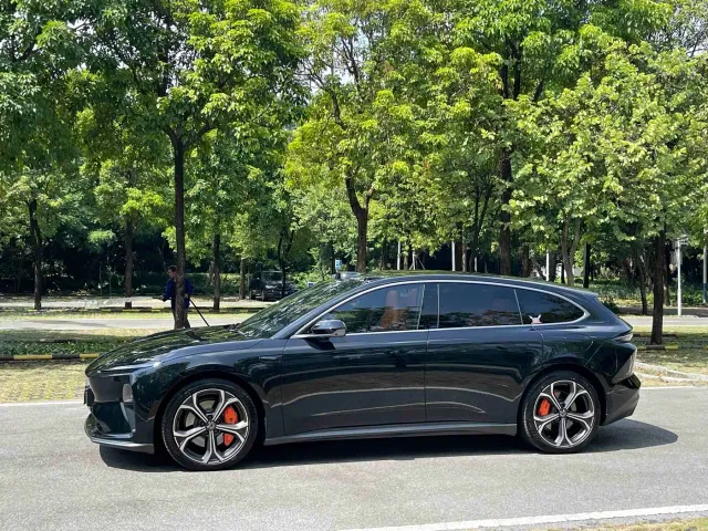 Nio ET5 Touring — Фото автомобиля 7
