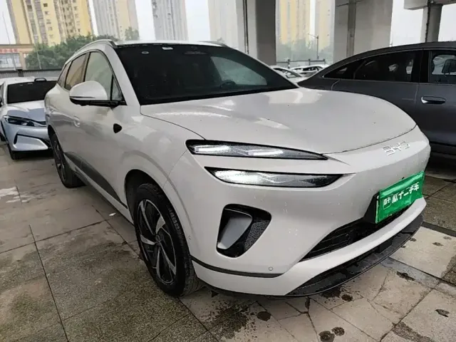 BYD Sealion 06 — Фото автомобиля 21