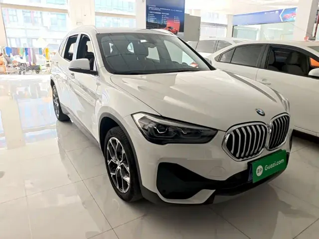 BMW X1 — Фото автомобиля 3