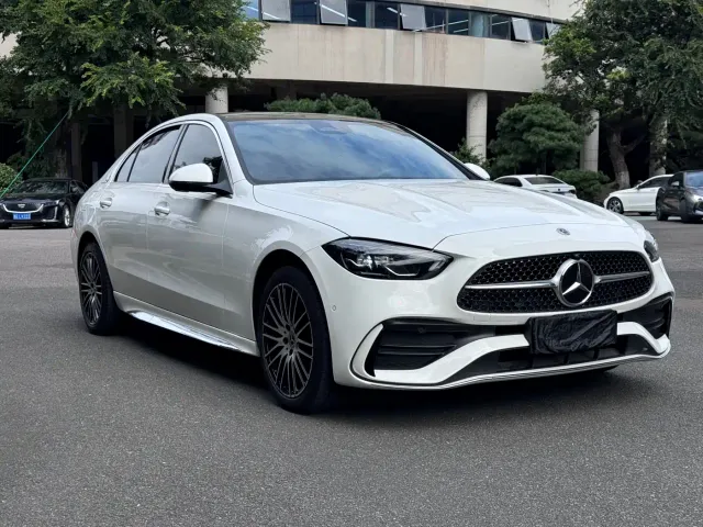 Mercedes-Benz C-Class — Фото автомобиля 3