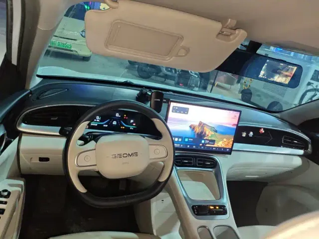 Geely Starry Wish — Фото автомобиля 5