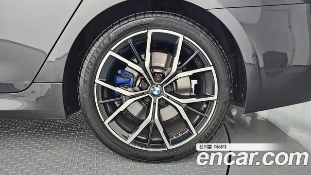 BMW 5 Series G30 — Фото автомобиля 6
