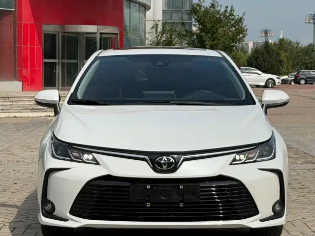 Toyota Corolla — Фото автомобиля 2