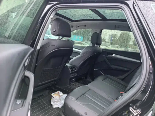 Audi Q5L — Фото автомобиля 9