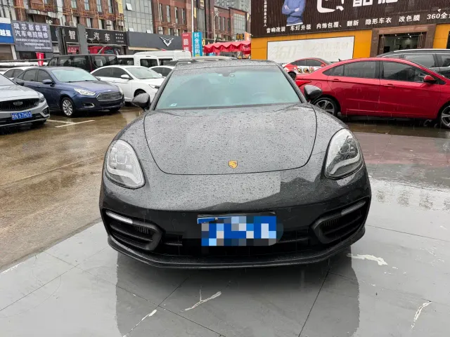 Porsche Panamera — Фото автомобиля 2