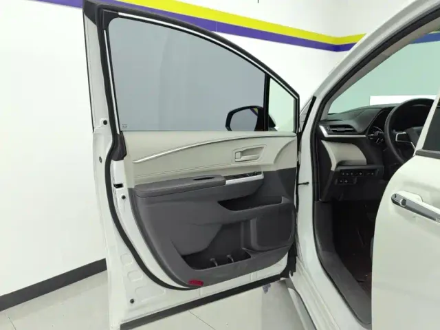 Toyota Granvia — Фото автомобиля 7