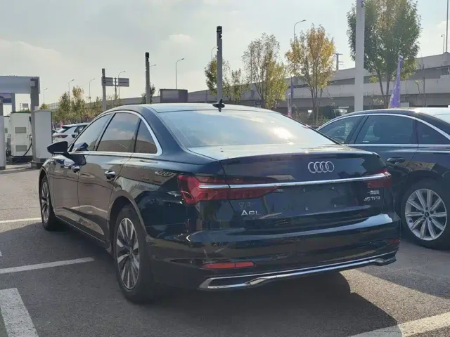 Audi A6L — Фото автомобиля 4