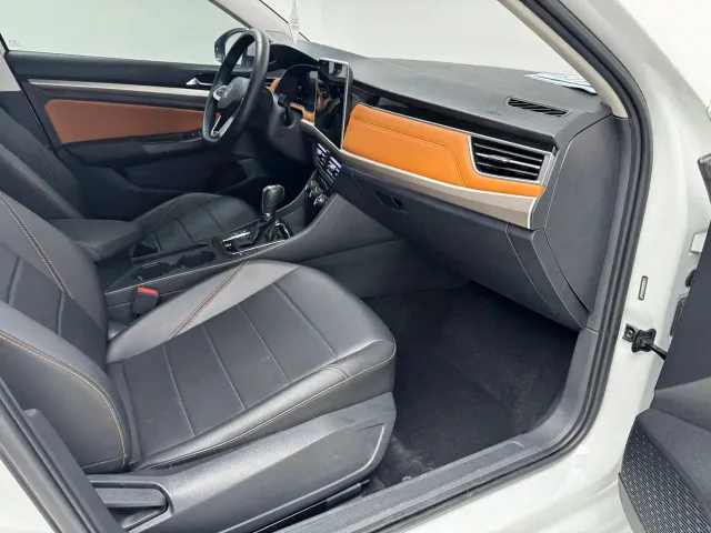 Volkswagen Bora — Фото автомобиля 16