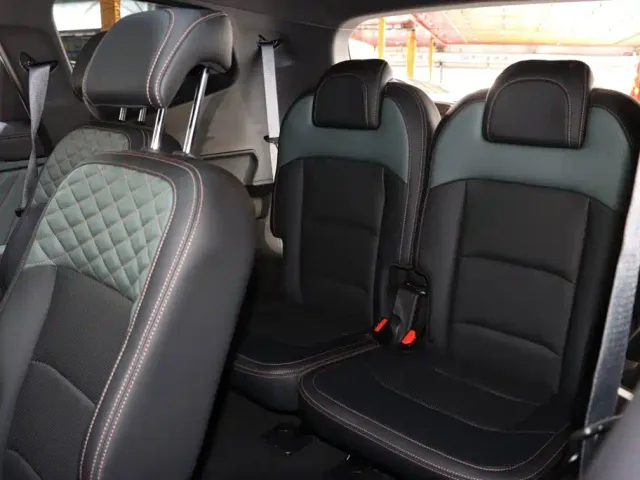 Geely Haoyue L — Фото автомобиля 12