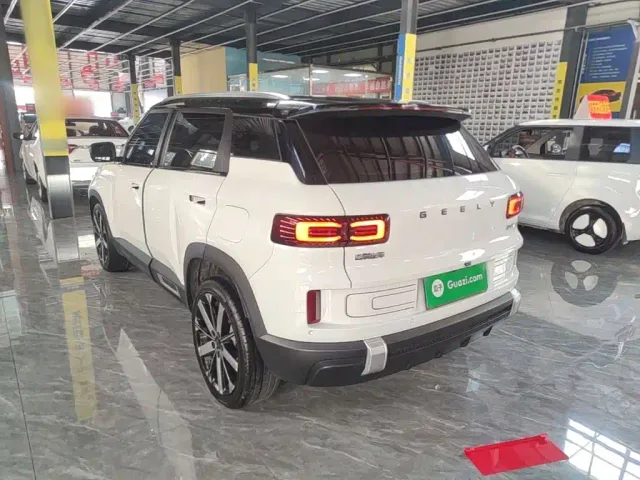 Geely ICON — Фото автомобиля 4