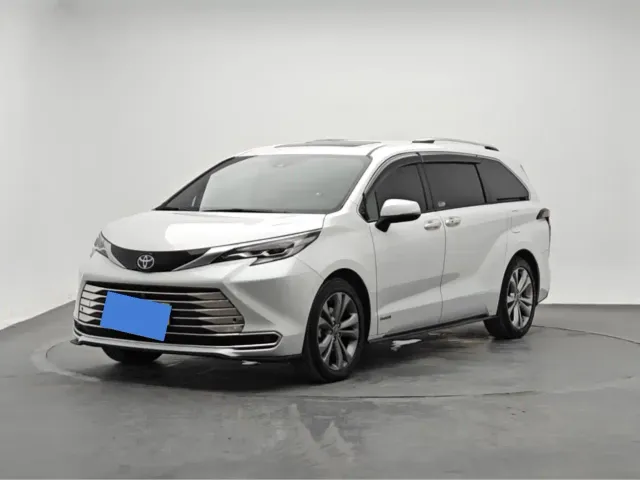 Фотография автомобиля — Toyota Sienna