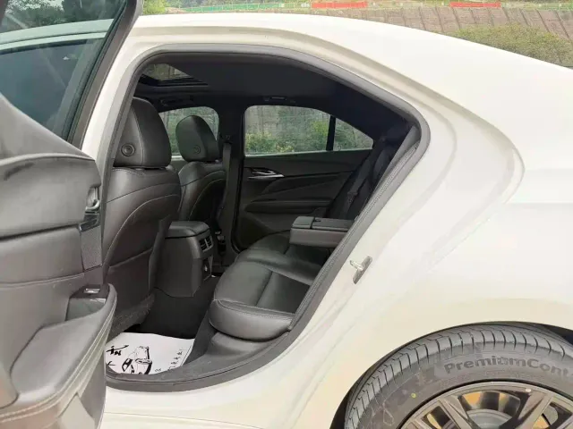 Cadillac CT4 — Фото автомобиля 6