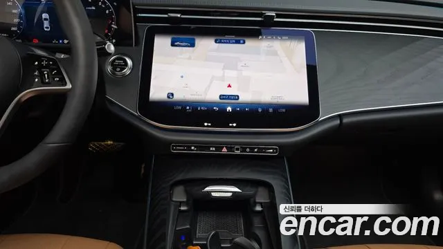 Mercedes-Benz E-Class — Фото автомобиля 14
