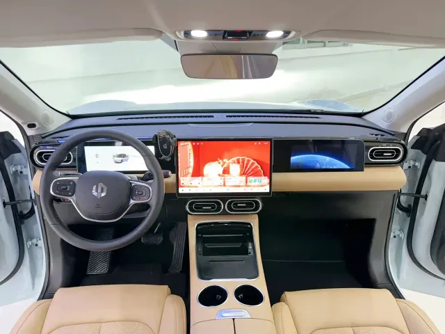 Leapmotor C11 — Фото автомобиля 9