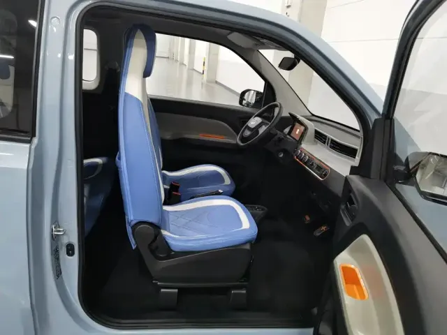 Wuling Hongguang Mini EV — Фото автомобиля 23