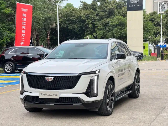 Фотография автомобиля — Cadillac XT5