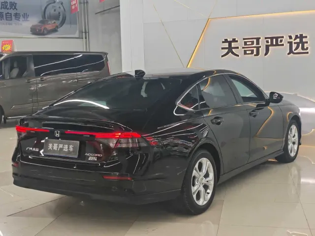 Honda Accord — Фото автомобиля 6