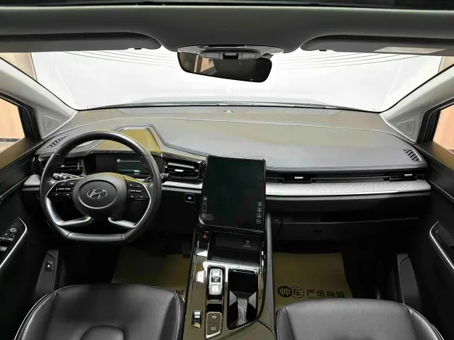 Hyundai Custo — Фото автомобиля 9