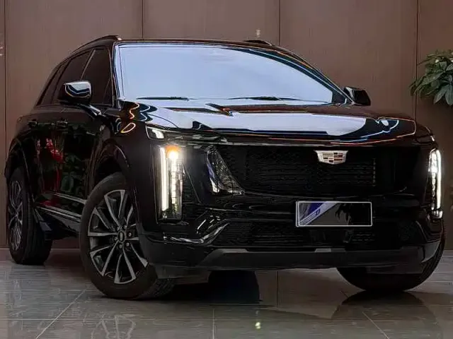 Cadillac XT5 — Фото автомобиля 3