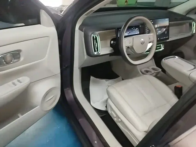 Leapmotor B10 — Фото автомобиля 15