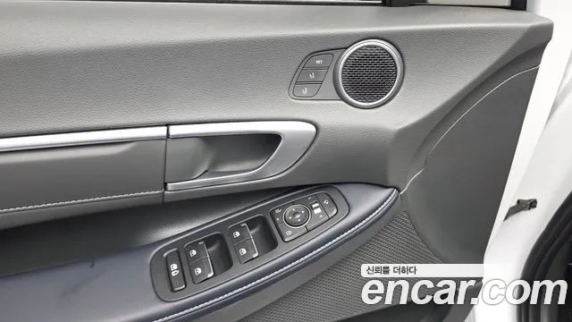 Hyundai Sonata — Фото автомобиля 30