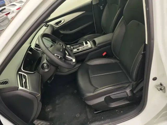 Roewe i6 MAX EV — Фото автомобиля 14