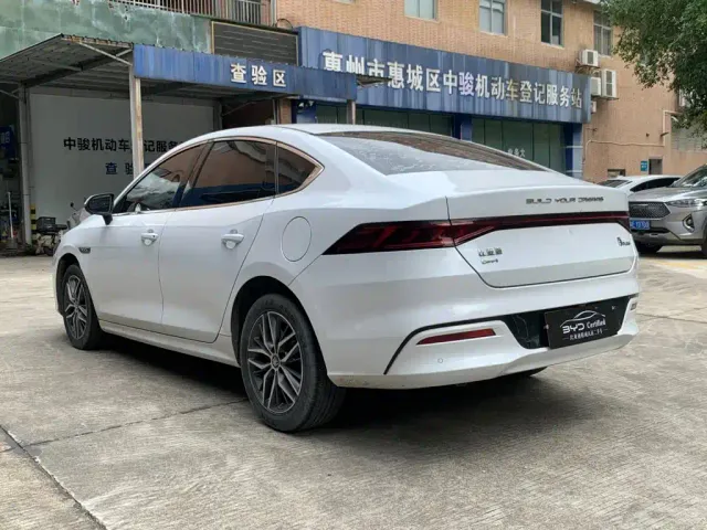 BYD Qin PLUS — Фото автомобиля 11