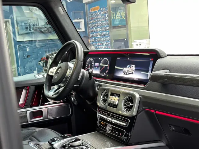 Mercedes-Benz G-Class — Фото автомобиля 13