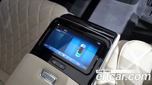 Mercedes-Benz S-Class — Фото автомобиля 19