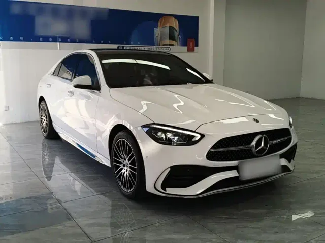 Mercedes-Benz C-Class — Фото автомобиля 3