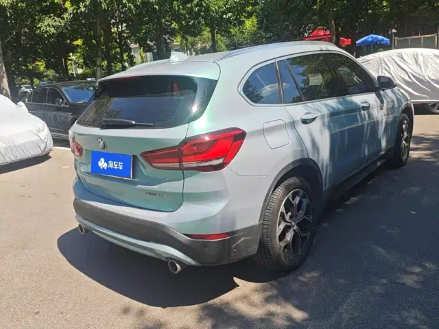 BMW X1 — Фото автомобиля 3