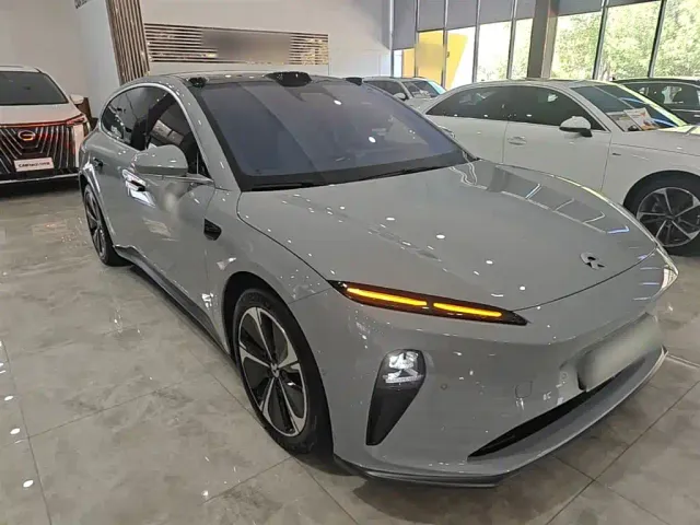 Nio ET5 Touring — Фото автомобиля 3