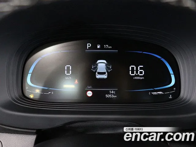 Hyundai Venue — Фото автомобиля 8