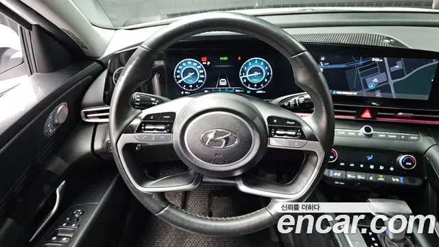 Hyundai AVANTE Avante (CN7) — Фото автомобиля 12