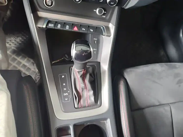 Audi Q3 — Фото автомобиля 13