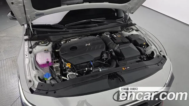 Hyundai Avante CN7 — Фото автомобиля 9