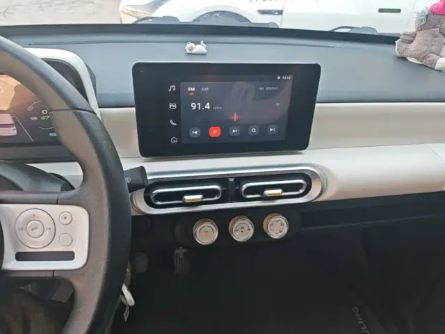 Wuling Hongguang Mini EV — Фото автомобиля 12
