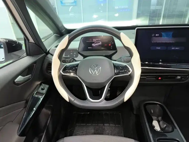 Volkswagen ID.3 — Фото автомобиля 10