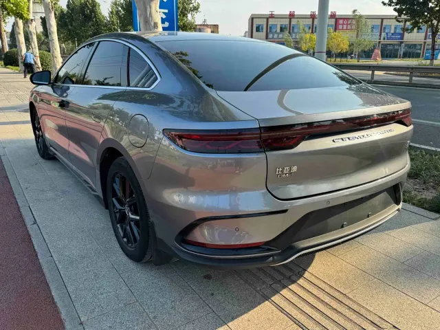 BYD Han — Фото автомобиля 6