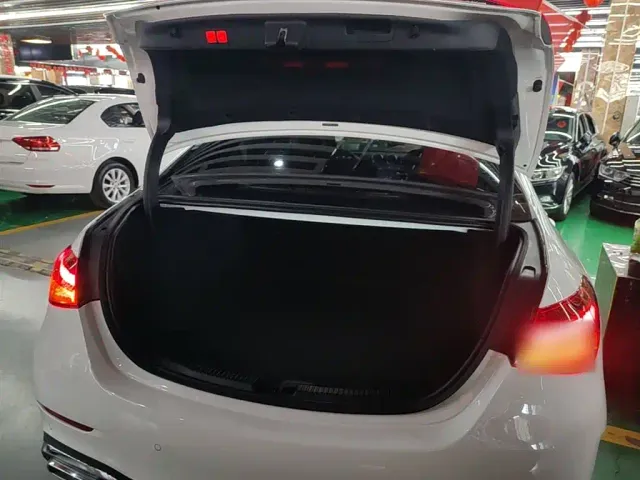Mercedes-Benz C-Class — Фото автомобиля 18