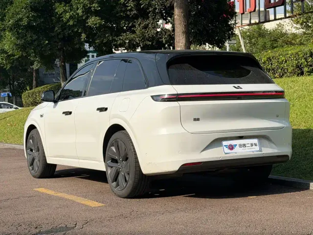 Li Auto L6 — Фото автомобиля 4