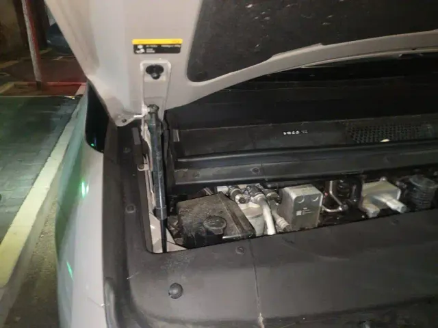 Li Auto MEGA — Фото автомобиля 21