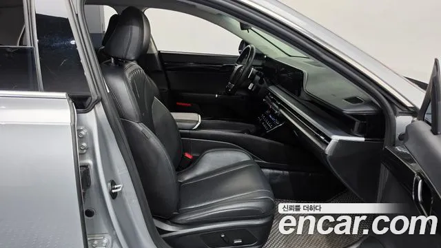Hyundai Grandeur GN7 — Фото автомобиля 11
