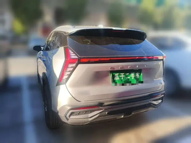 Geely Boyue L — Фото автомобиля 4