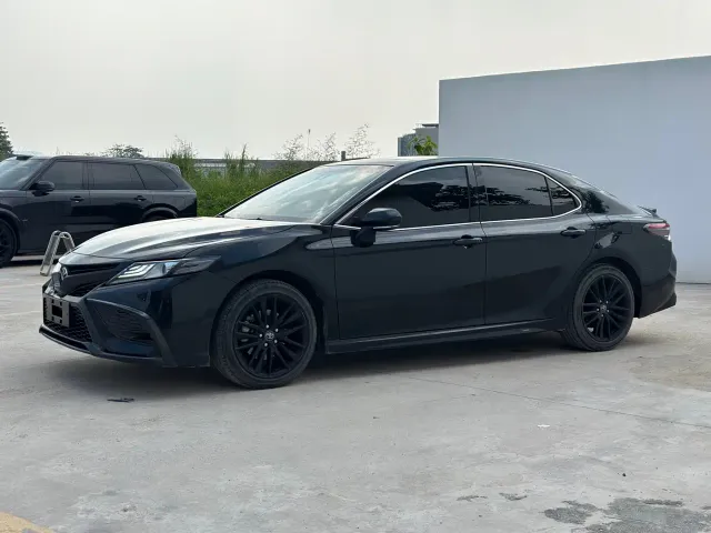 Фотография автомобиля — Toyota Camry