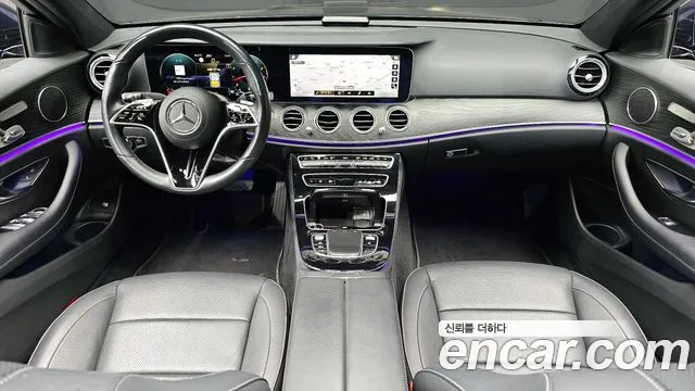Mercedes-Benz E-Class — Фото автомобиля 7