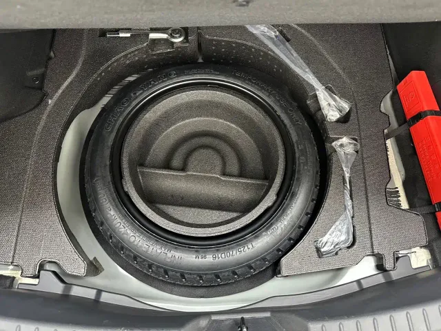 Mazda Axela — Фото автомобиля 17