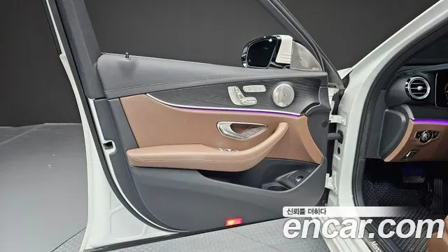 Mercedes-Benz E-Class W213 — Фото автомобиля 13