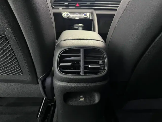 Hyundai Elantra — Фото автомобиля 15