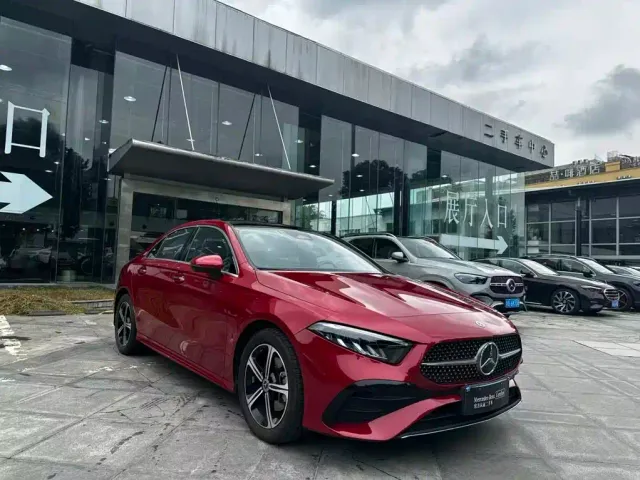 Mercedes-Benz A-Class — Фото автомобиля 3
